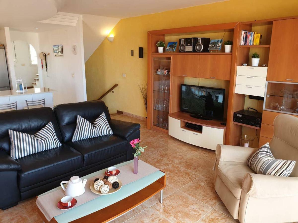Villa Roque Del Conde With Private Pool, Terrace With Fantastic Sea Views, Wifi, Garden, Garage Adeje Dış mekan fotoğraf