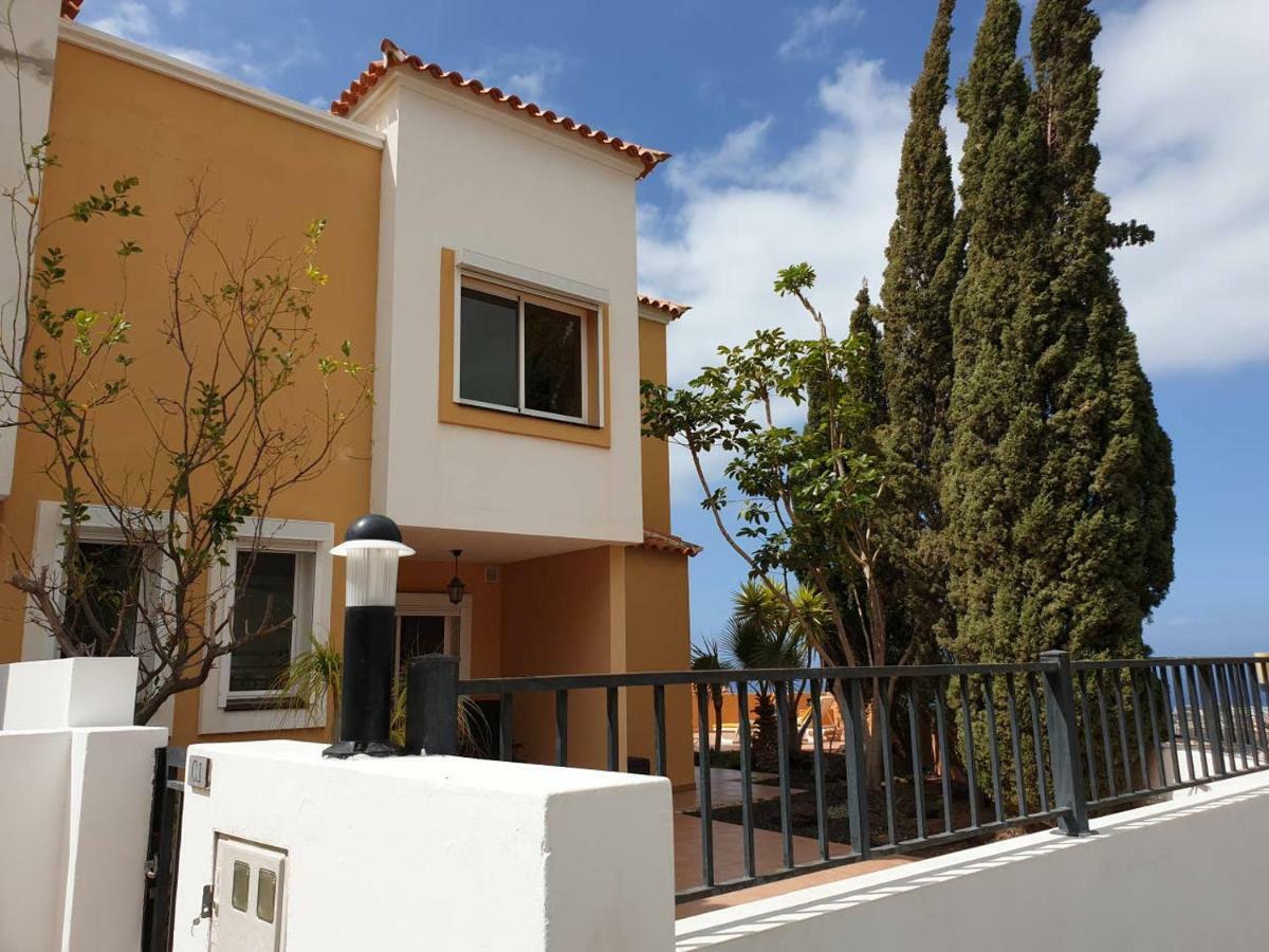 Villa Roque Del Conde With Private Pool, Terrace With Fantastic Sea Views, Wifi, Garden, Garage Adeje Dış mekan fotoğraf