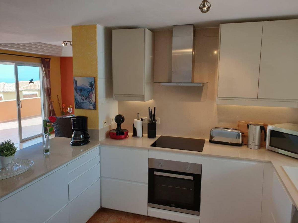 Villa Roque Del Conde With Private Pool, Terrace With Fantastic Sea Views, Wifi, Garden, Garage Adeje Dış mekan fotoğraf