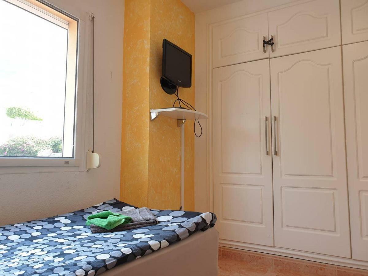 Villa Roque Del Conde With Private Pool, Terrace With Fantastic Sea Views, Wifi, Garden, Garage Adeje Dış mekan fotoğraf