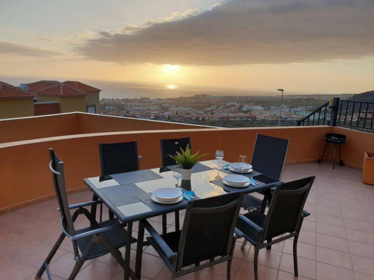 Villa Roque Del Conde With Private Pool, Terrace With Fantastic Sea Views, Wifi, Garden, Garage Adeje Dış mekan fotoğraf